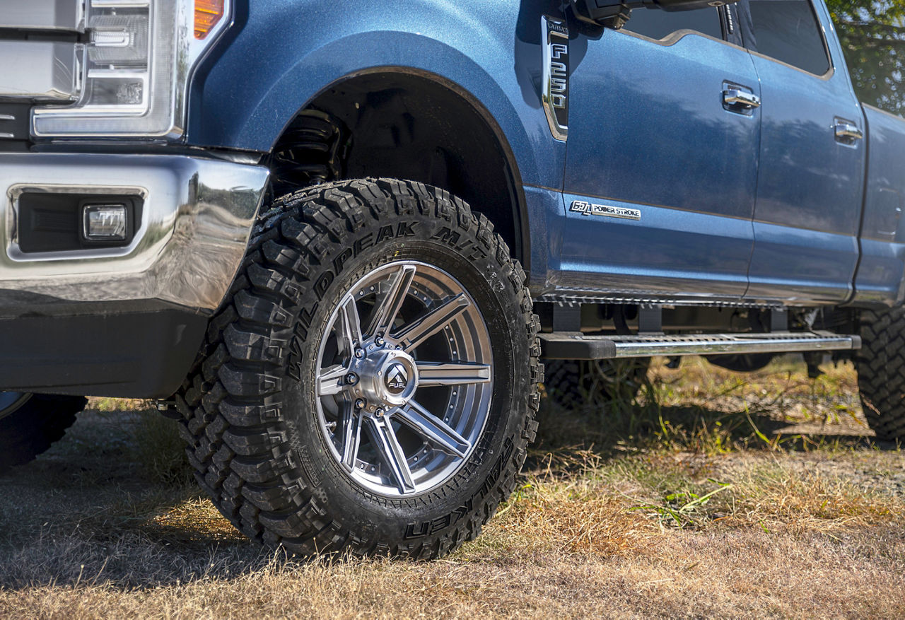 2020 Ford F250 Lariat - Fuel ROGUE - Gun Metal | Wheel Pros